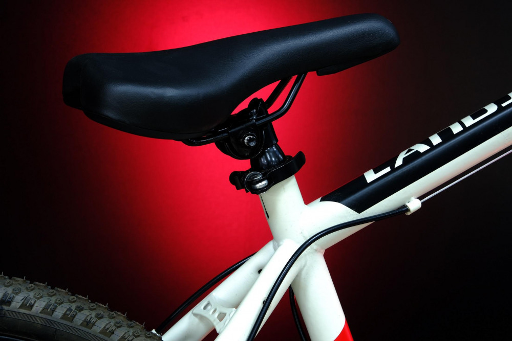 LAND JACK 26 Белый/Красный